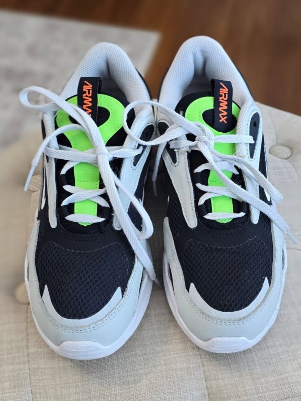 Nike Air Max Bolt Sneakers size 7y
